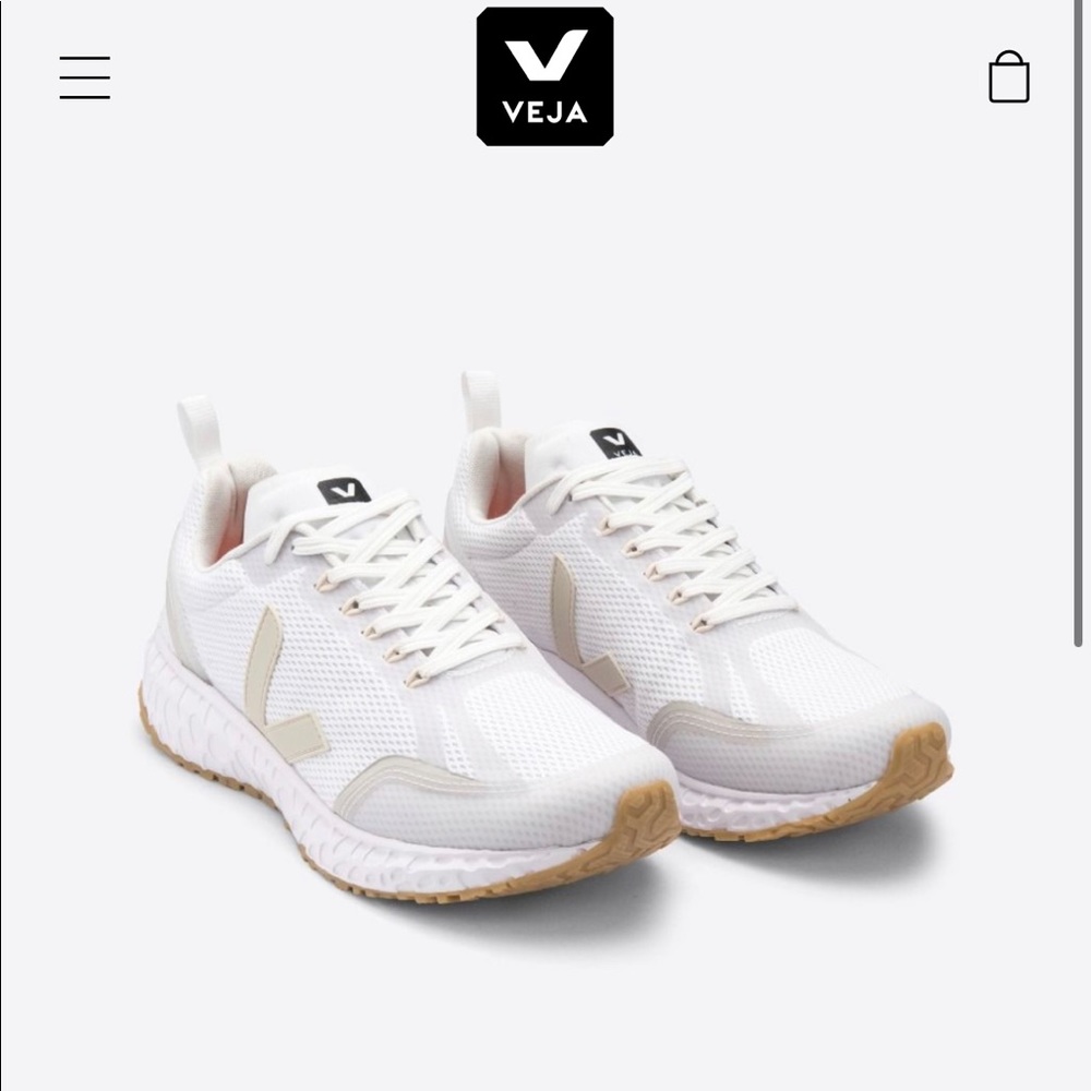 VEJA Condor Mesh In White Pierre